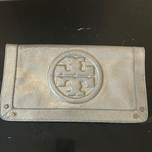 Tory Burch Bombe Reva Clutch